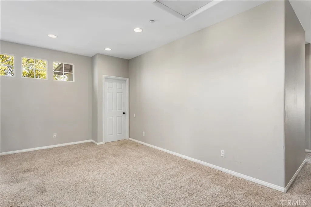 512 Golden West Drive, Redlands, California 92373 home-pic-18