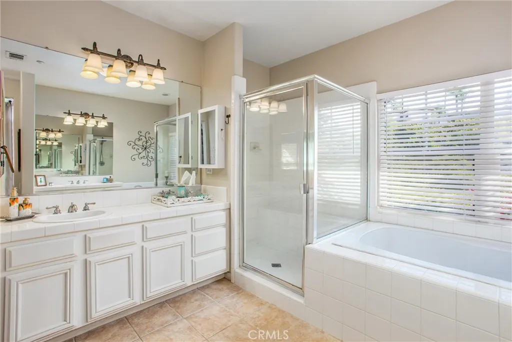 512 Golden West Drive, Redlands, California 92373 home-pic-27