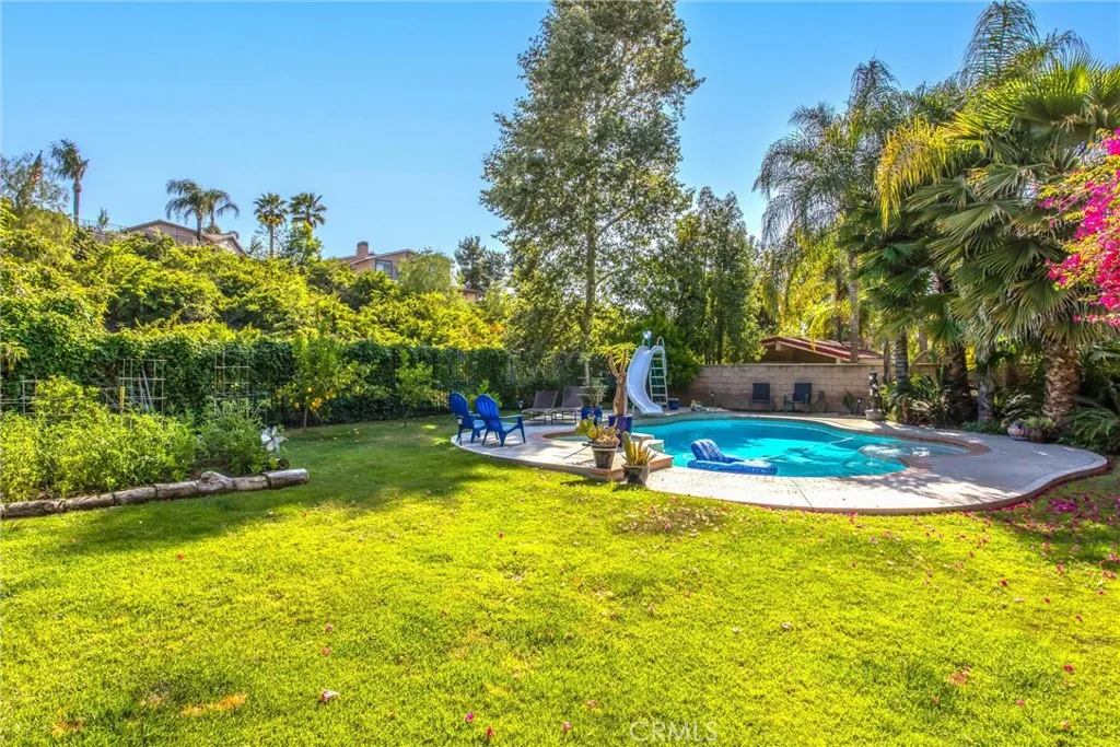 512 Golden West Drive, Redlands, California 92373 home-pic-31