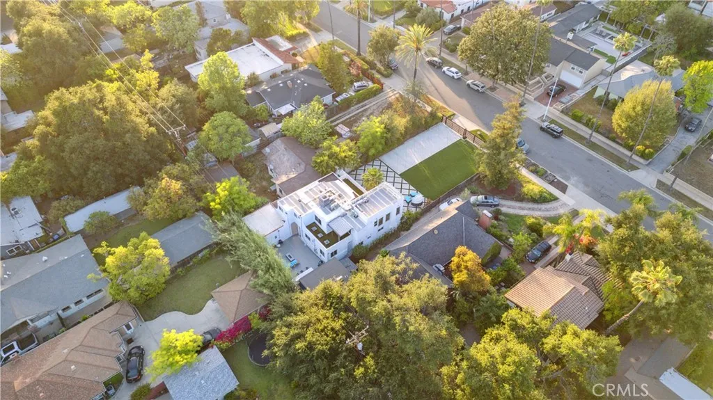 1290 E Woodbury, Pasadena, California 91104 home-pic-3