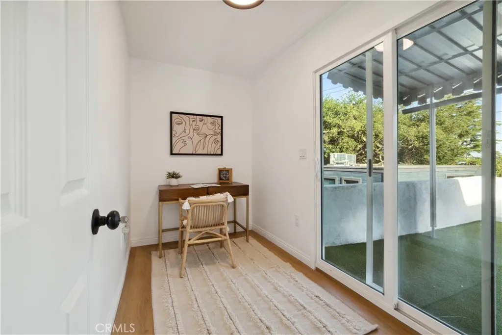 1290 E Woodbury, Pasadena, California 91104 home-pic-29