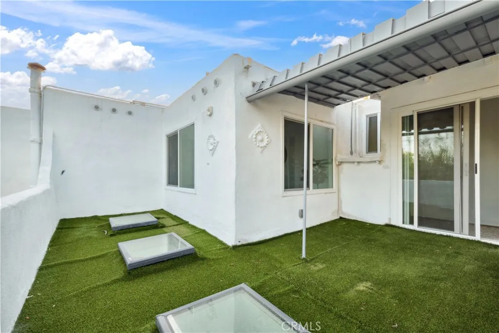 1290 E Woodbury, Pasadena, California 91104 home-pic-68
