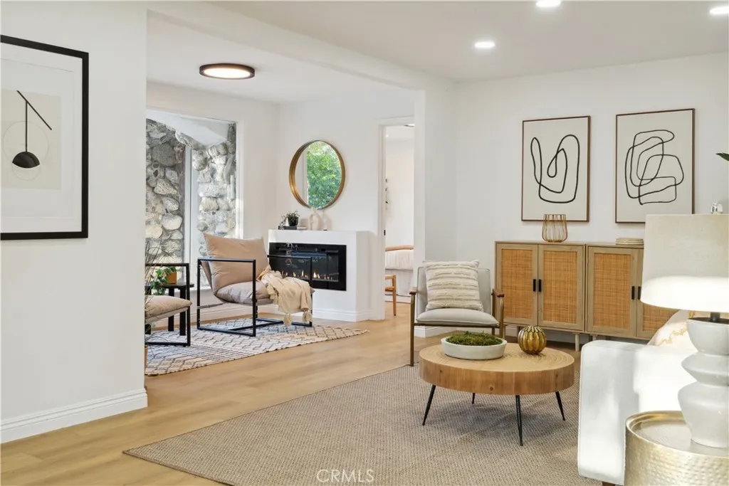 1290 E Woodbury, Pasadena, California 91104 home-pic-66