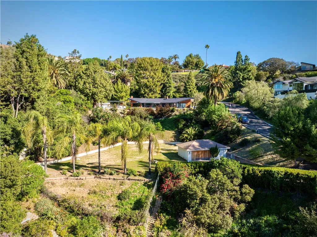 10511 Terrace, Santa Ana, California 92705 home-pic-10