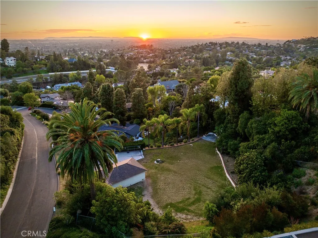 10511 Terrace, Santa Ana, California 92705 home-pic-6