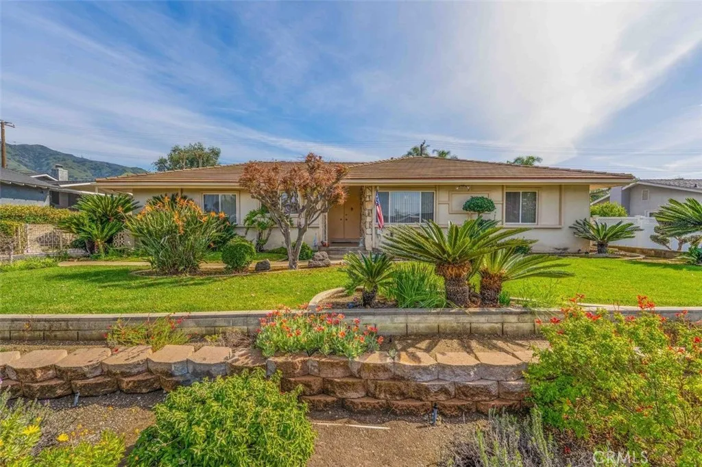 138 S Hacienda, Glendora, California 91741 home-pic-1