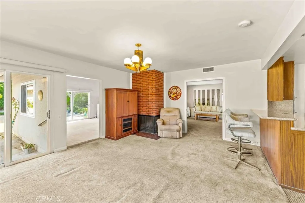 138 S Hacienda, Glendora, California 91741 home-pic-16