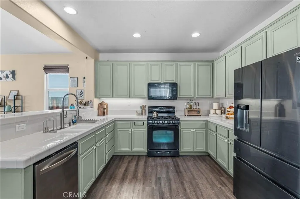 11993 Crandall Court, Victorville, California 92392 home-pic-12