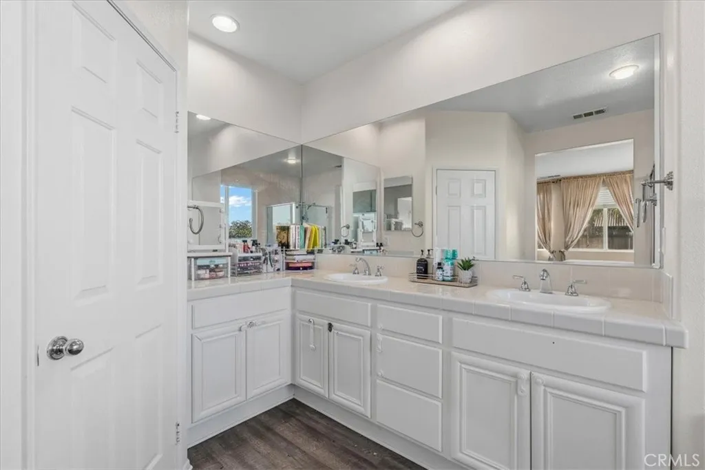 11993 Crandall Court, Victorville, California 92392 home-pic-27