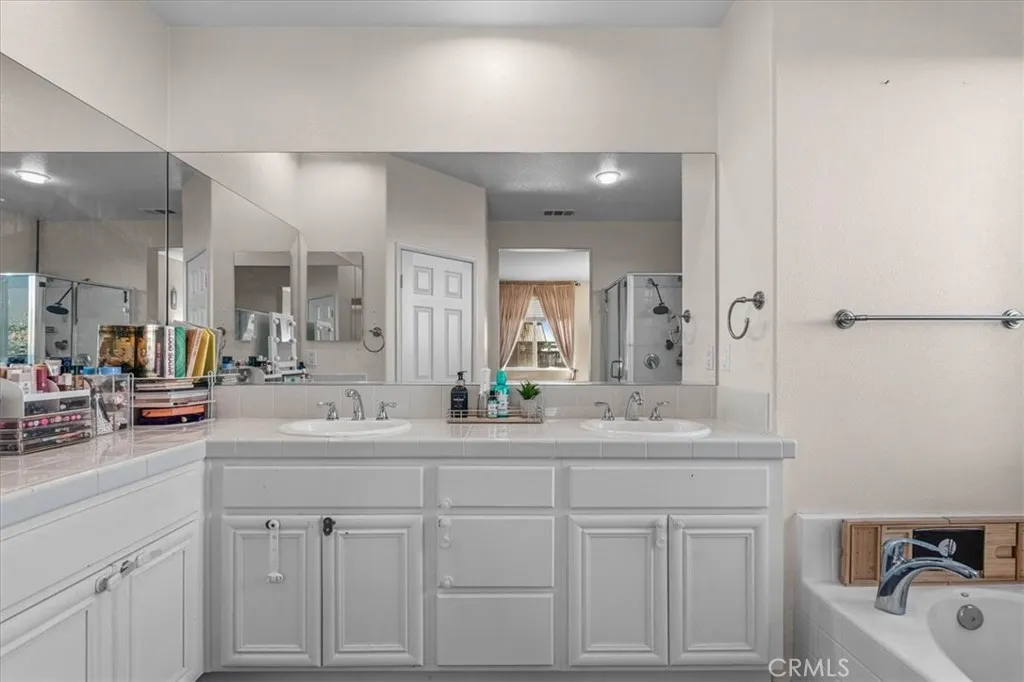 11993 Crandall Court, Victorville, California 92392 home-pic-26