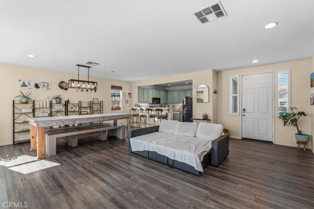 11993 Crandall Court, Victorville, California 92392 home-pic-9