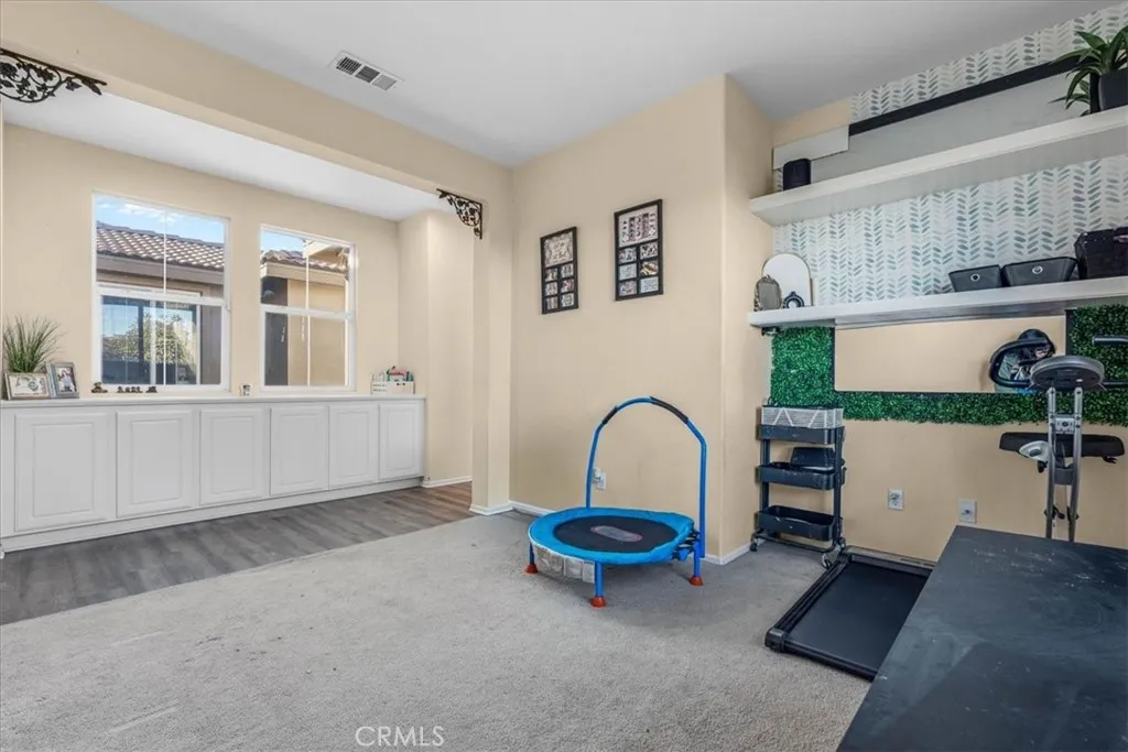 11993 Crandall Court, Victorville, California 92392 home-pic-18