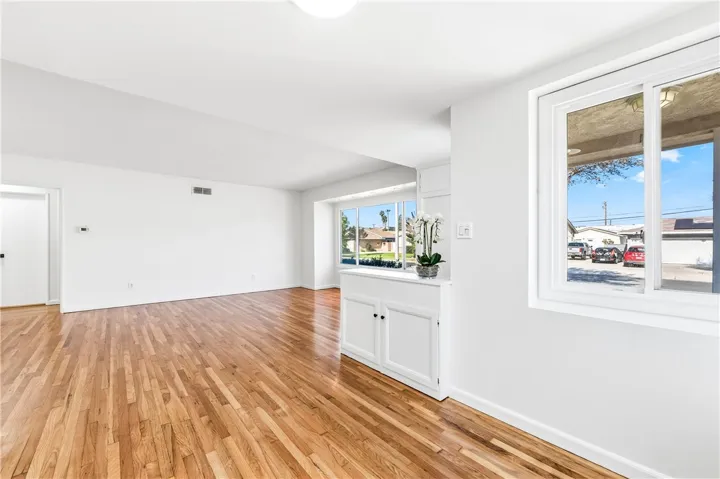 10532 Plunkett, Bellflower, California 90706