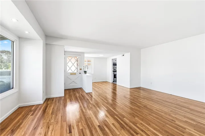 10532 Plunkett, Bellflower, California 90706