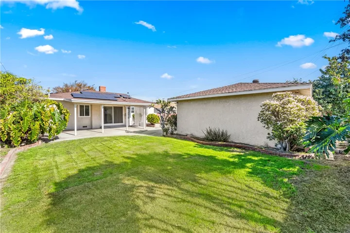 10532 Plunkett, Bellflower, California 90706