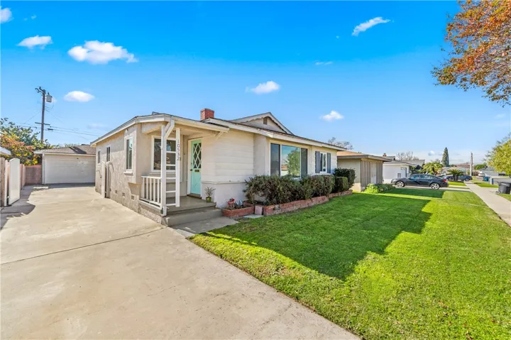 10532 Plunkett, Bellflower, California 90706