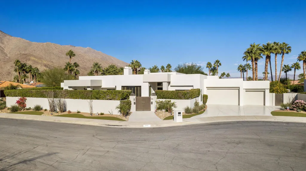 900 Dogwood Circle E, Palm Springs, California 92264 home-pic-50