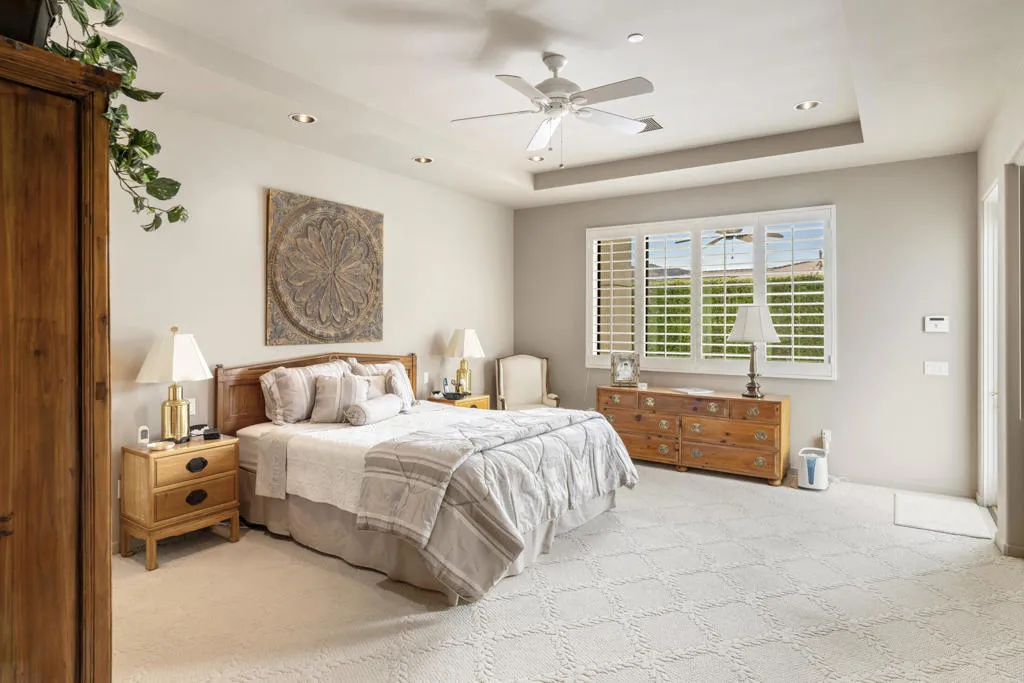 900 Dogwood Circle E, Palm Springs, California 92264 home-pic-8