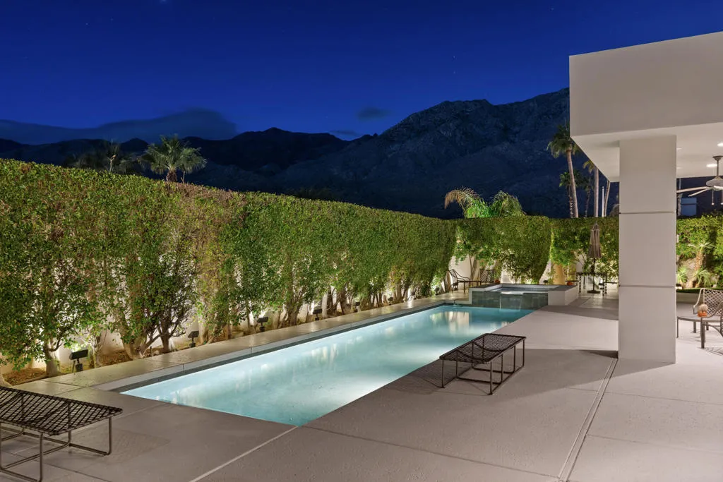900 Dogwood Circle E, Palm Springs, California 92264 home-pic-64