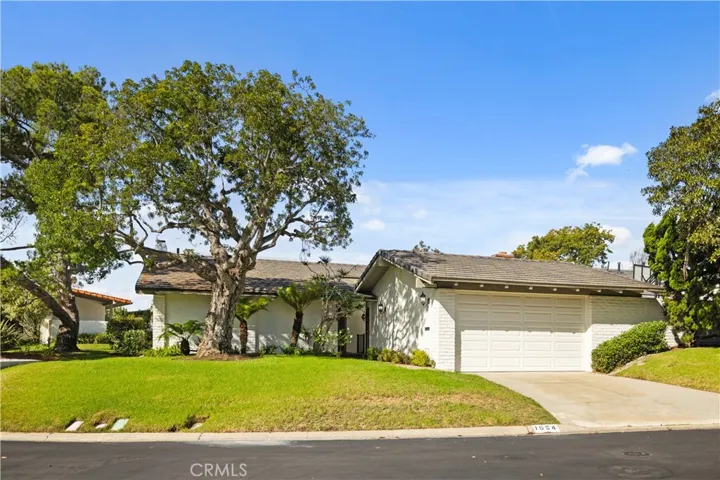1954 Vista Caudal, Newport Beach, California 92660
