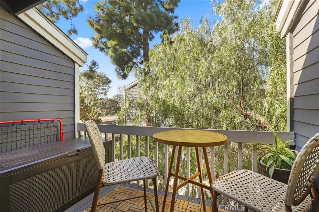 25671 Pine Creek Lane, Wilmington, California 90744 home-pic-22