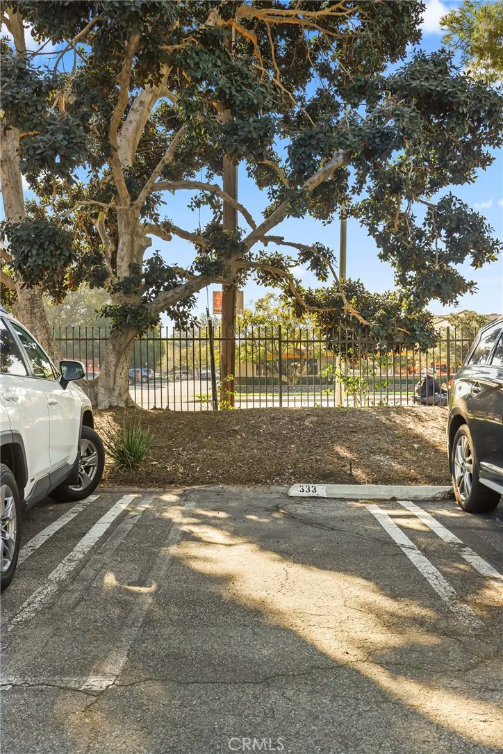 25671 Pine Creek Lane, Wilmington, California 90744 home-pic-24