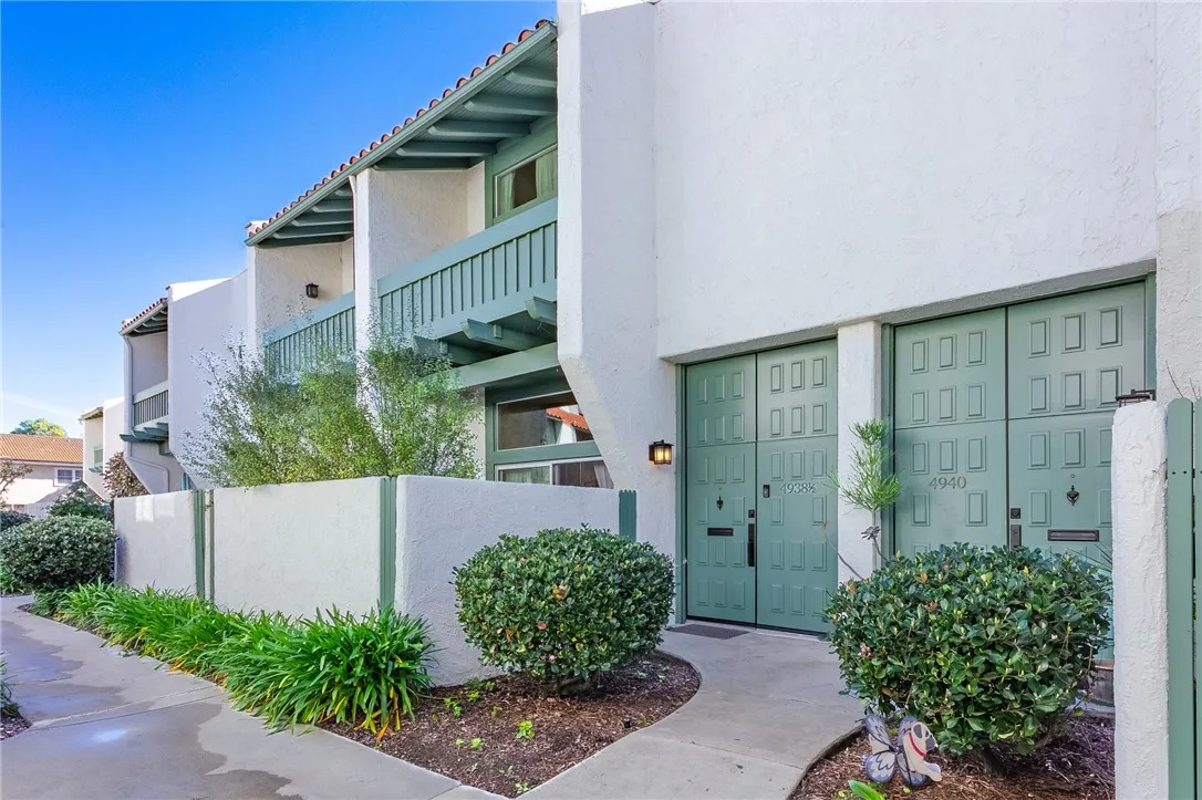 4938 1/2 Mcconnell Avenue, Los Angeles, California 90066 home-pic-1