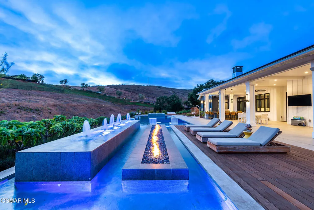 2111 High Knoll Circle, Westlake Village, California 91362 home-pic-28