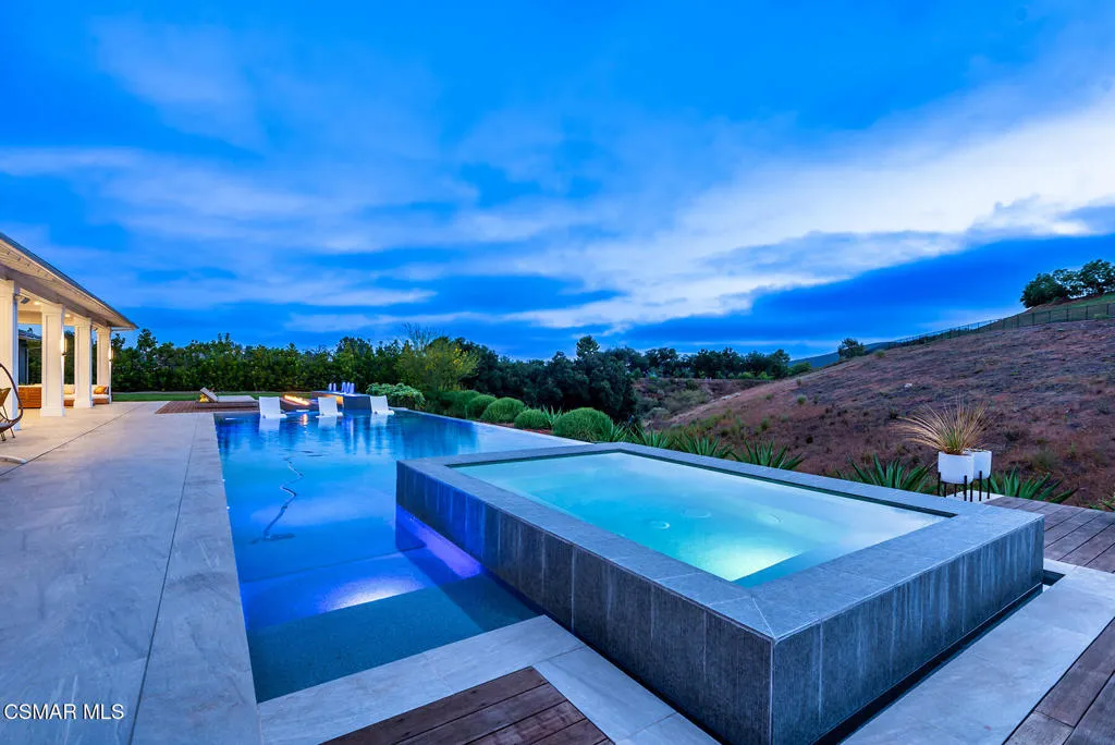 2111 High Knoll Circle, Westlake Village, California 91362 home-pic-30