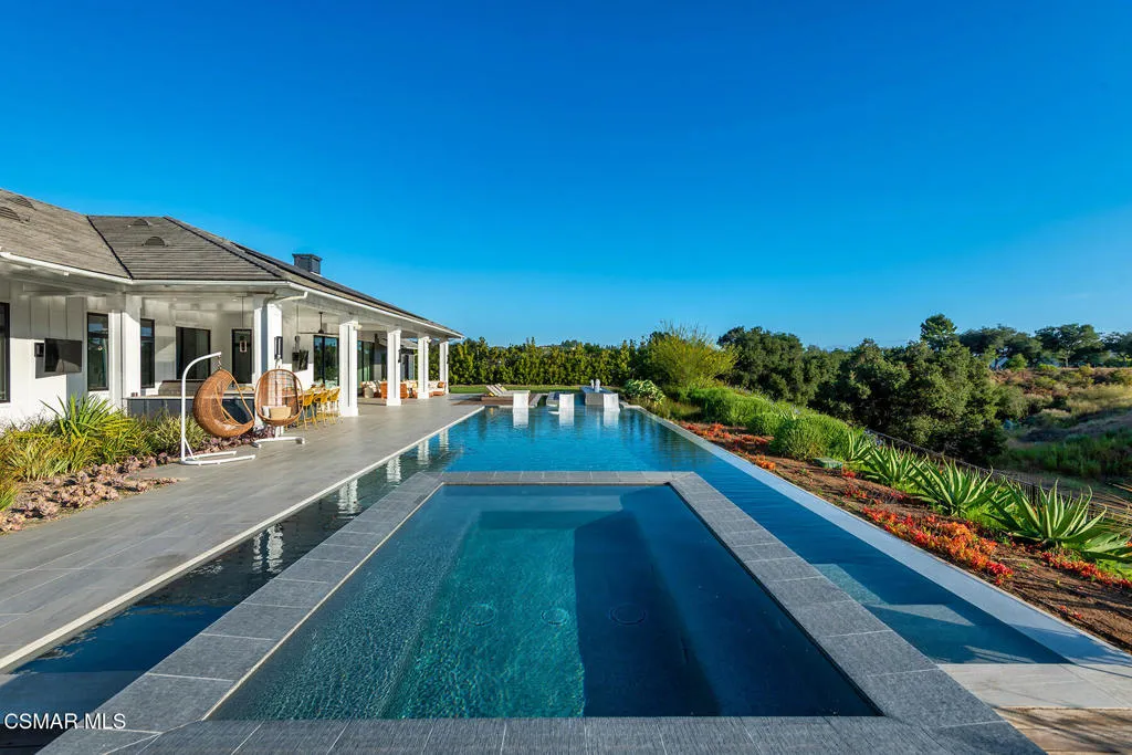 2111 High Knoll Circle, Westlake Village, California 91362 home-pic-42