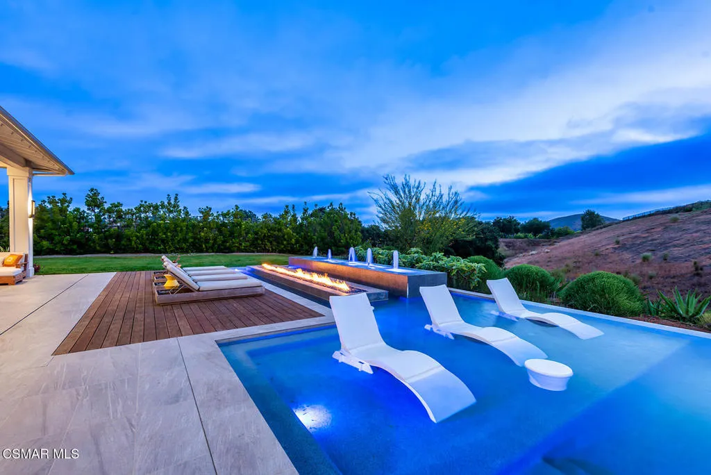 2111 High Knoll Circle, Westlake Village, California 91362 home-pic-31