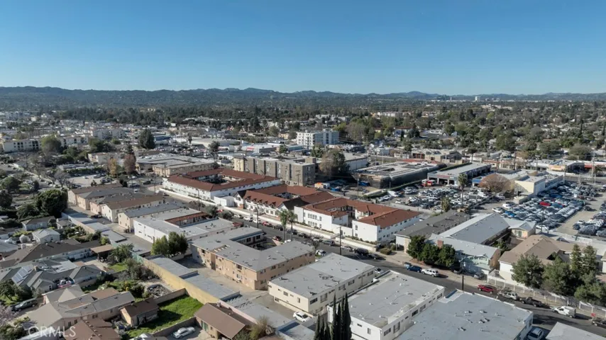 7454 Canby, Reseda, California 91335