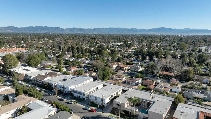 7454 Canby, Reseda, California 91335