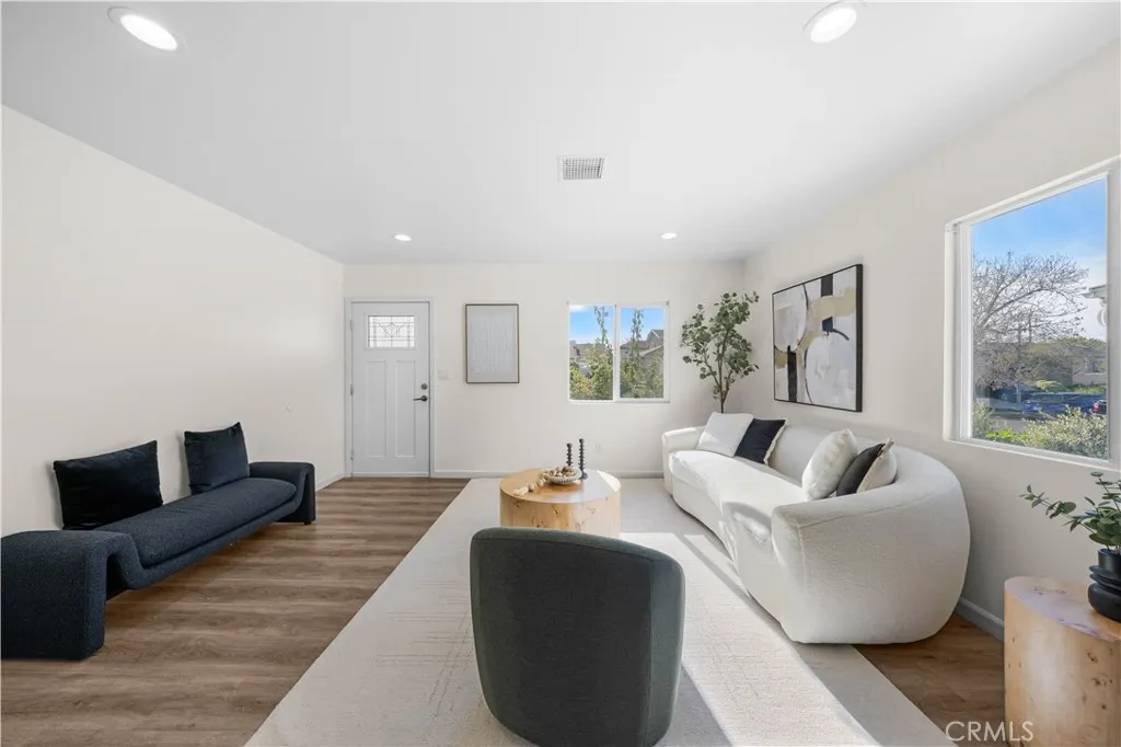 5429 W 76th, Los Angeles, California 90045 home-pic-7