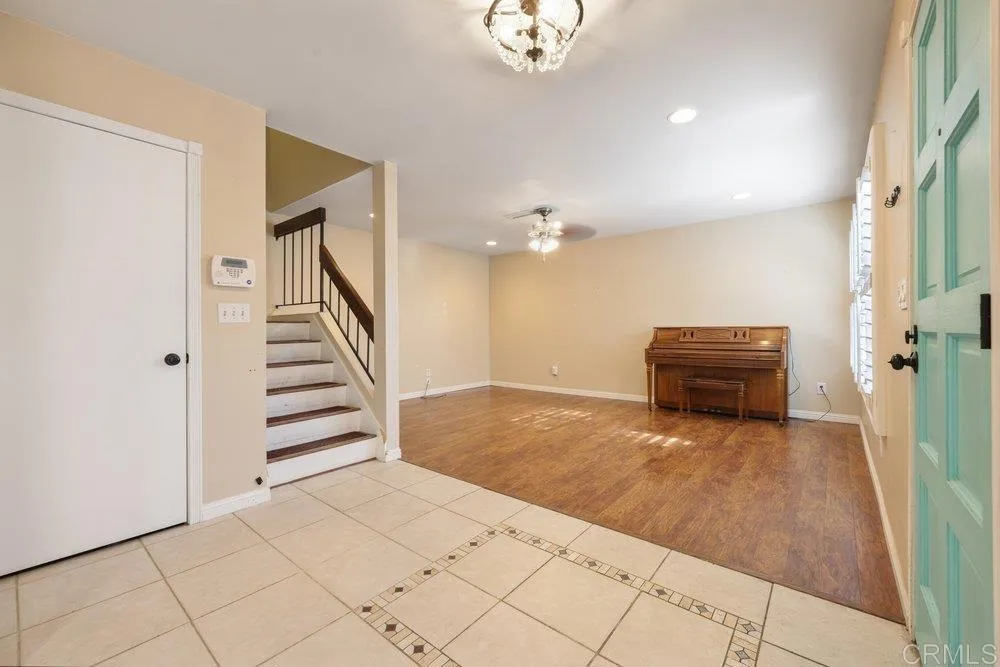 3008 Plaza Lorenzo, Bonita, California 91902 home-pic-30