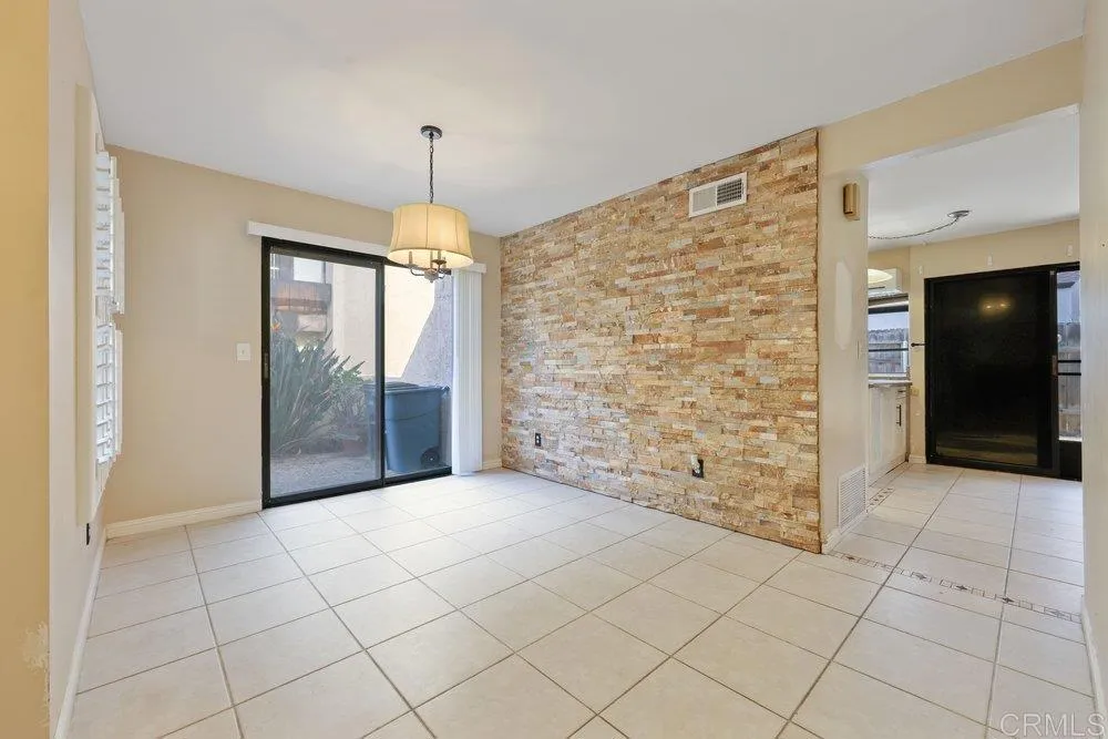 3008 Plaza Lorenzo, Bonita, California 91902 home-pic-28