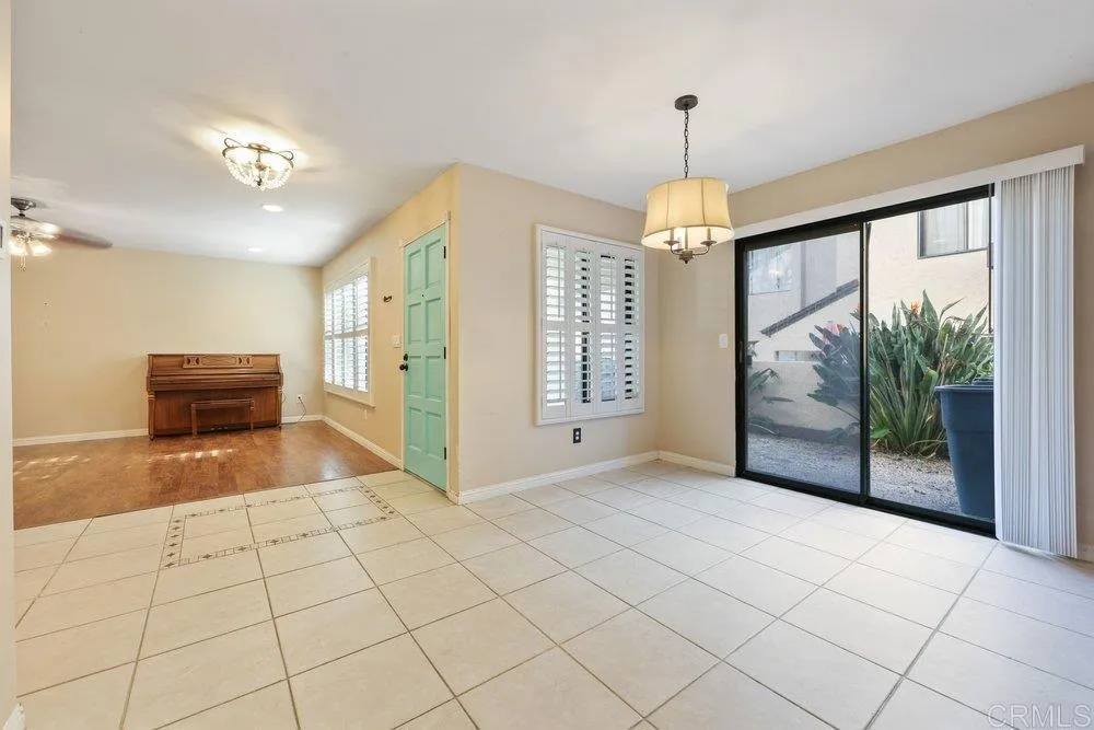 3008 Plaza Lorenzo, Bonita, California 91902 home-pic-29