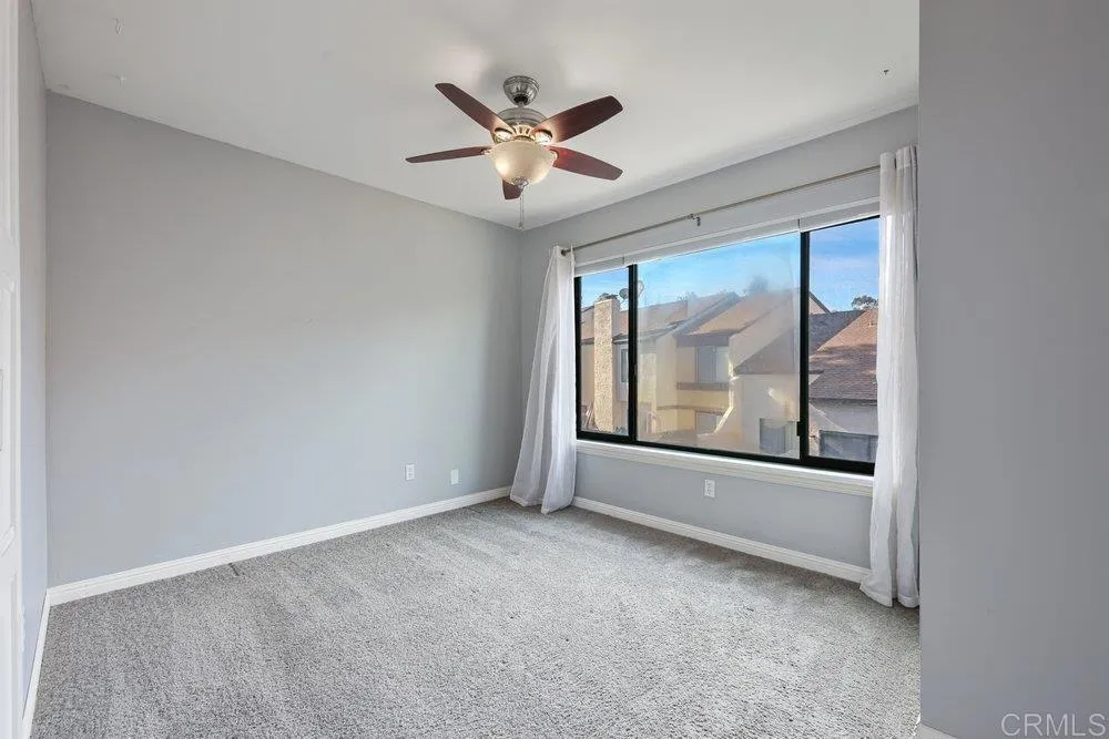 3008 Plaza Lorenzo, Bonita, California 91902 home-pic-11