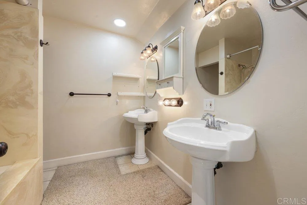 3008 Plaza Lorenzo, Bonita, California 91902 home-pic-16