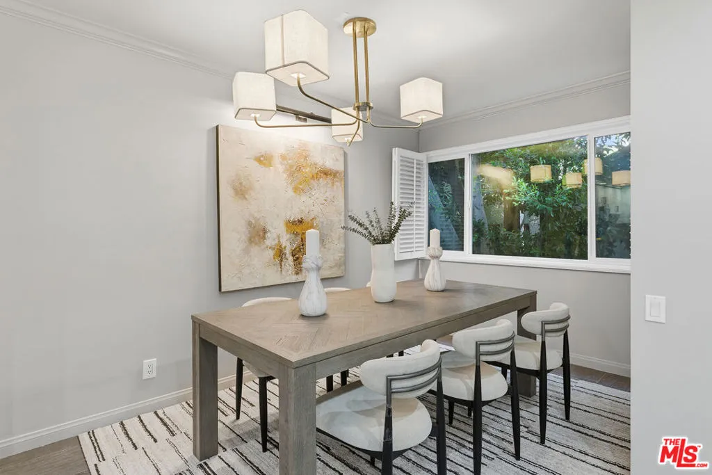 1015 N Kings Road 110, West Hollywood, California 90069 home-pic-9