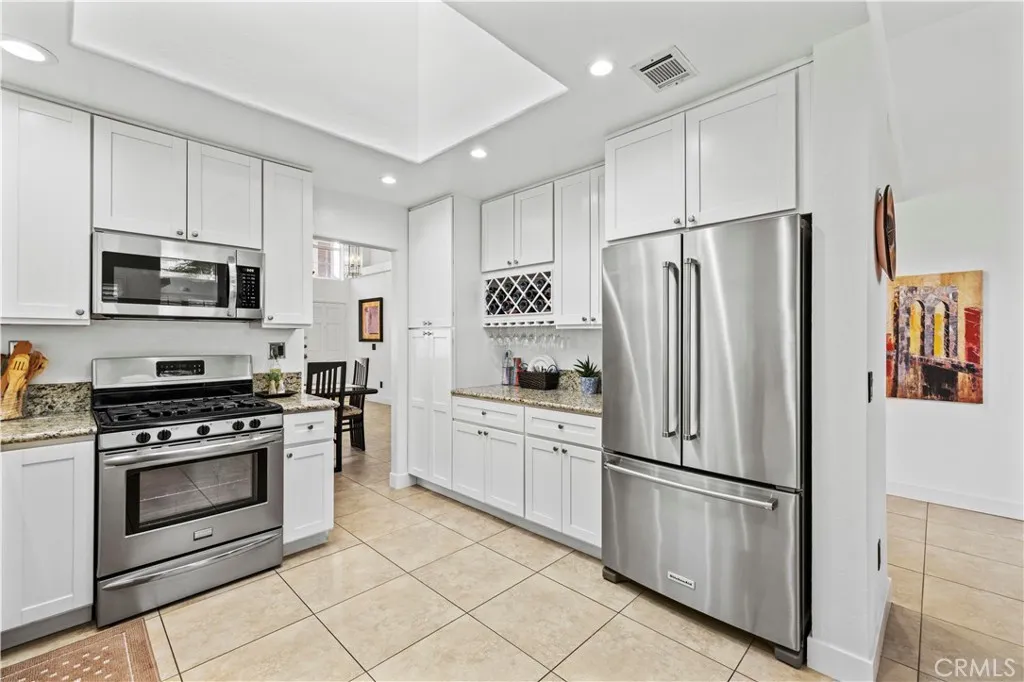 22047 Conway, Saugus, California 91350 home-pic-14