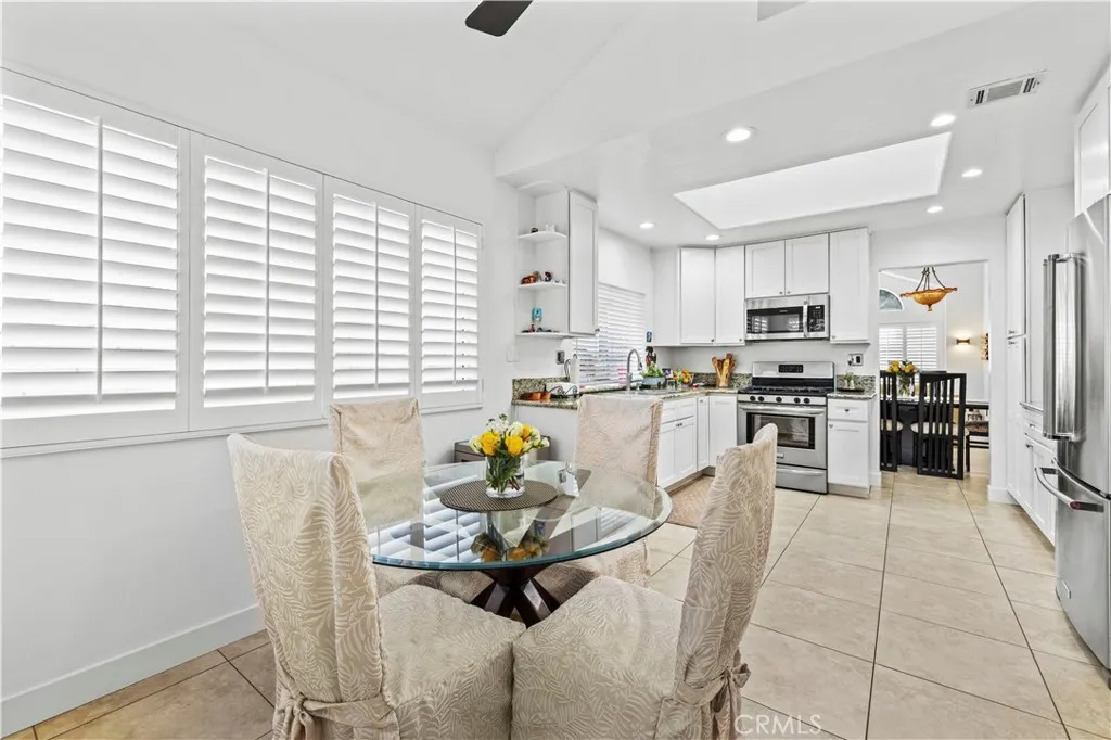 22047 Conway, Saugus, California 91350 home-pic-18