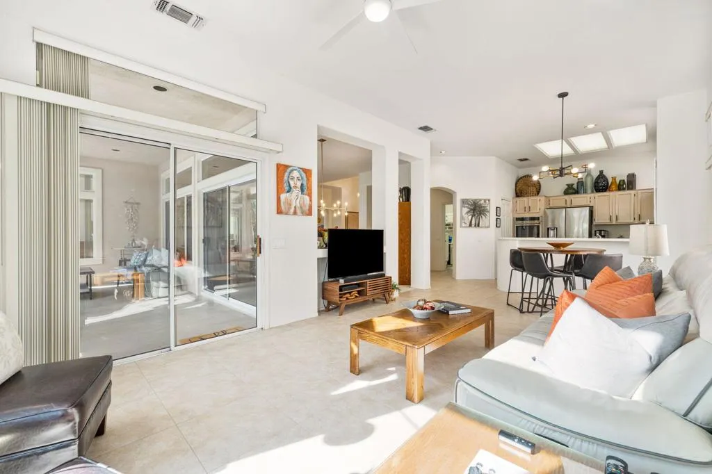 78247 Willowrich Drive, Palm Desert, California 92211 home-pic-15