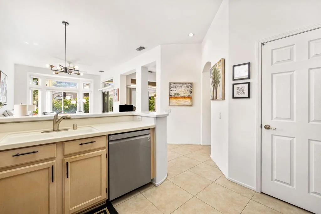 78247 Willowrich Drive, Palm Desert, California 92211 home-pic-17