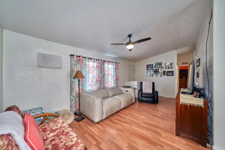 33541 Les Rd Thousand Palms CA-large-013