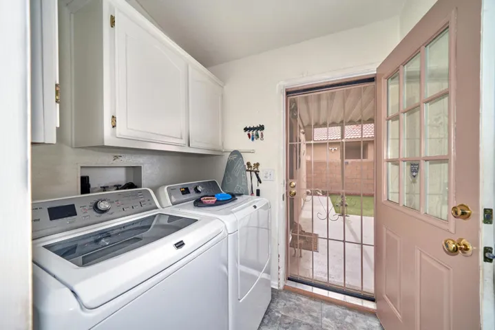 33541 Les Rd Thousand Palms CA-large-022
