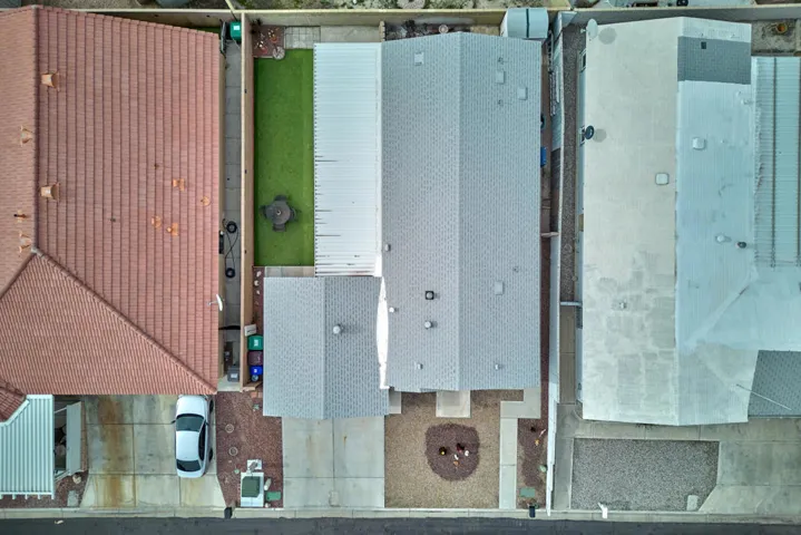 33541 Les Rd Thousand Palms CA-large-005