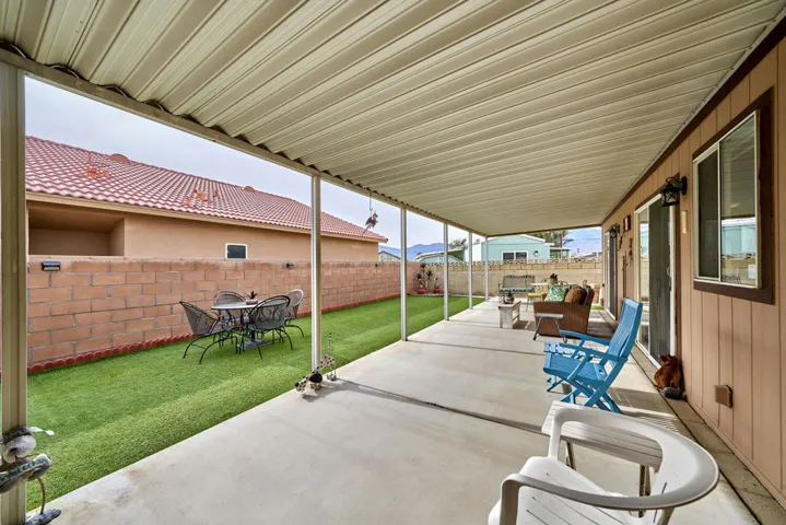 33541 Les Rd Thousand Palms CA-large-040