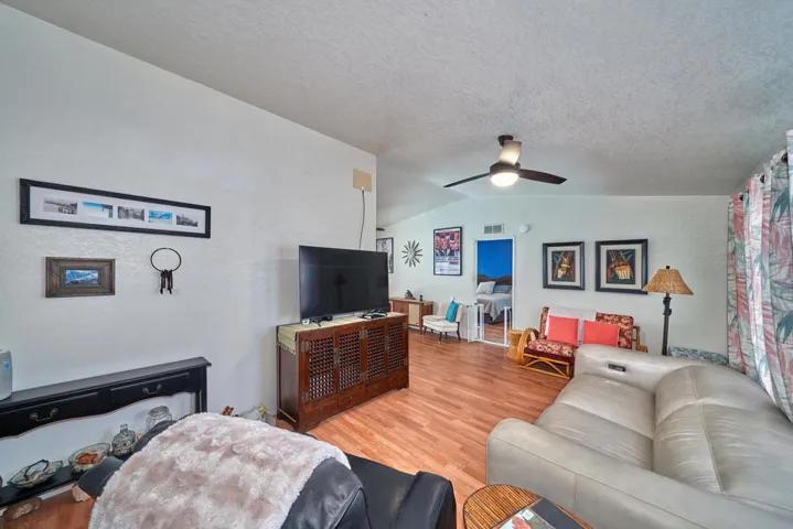 33541 Les Rd Thousand Palms CA-large-010