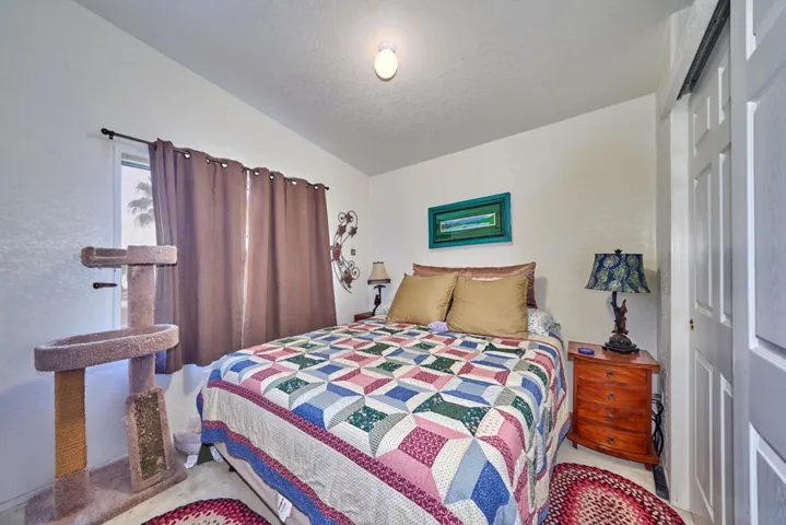 33541 Les Rd Thousand Palms CA-large-023